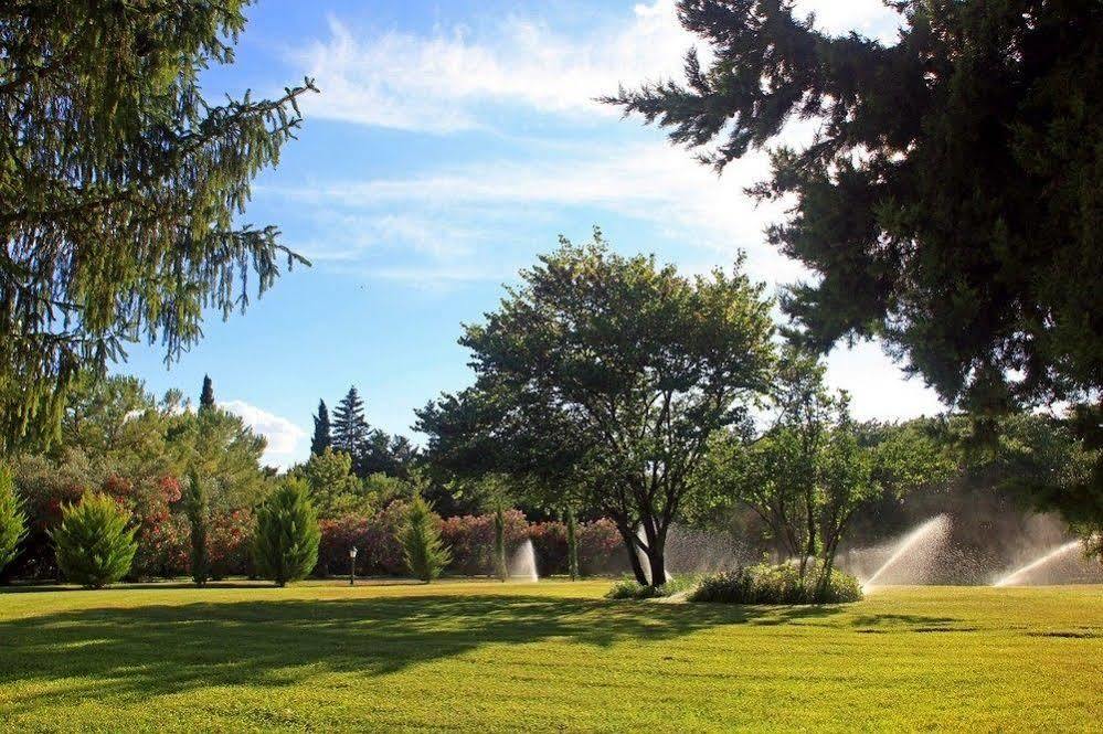 L'Hacienda Hotel Marguerittes Exterior foto